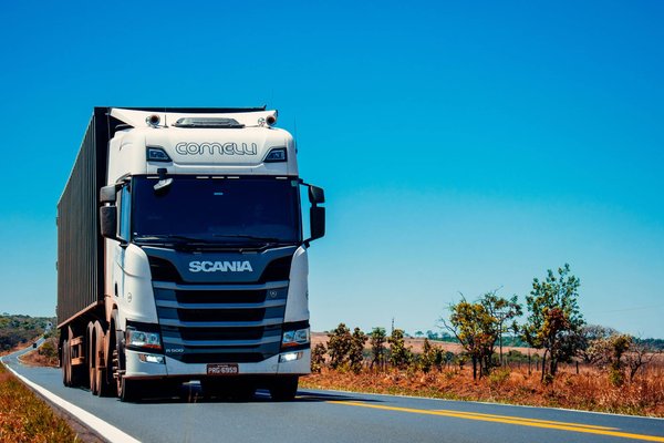 Les Secrets du Transport de Marchandise : Optimiser Coûts et Délais
